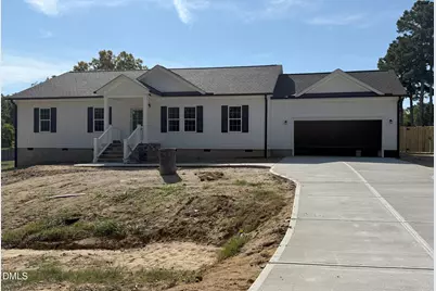 101 Hickory Avenue, Broadway, NC 27505 - Photo 1