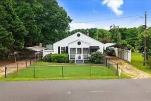 440 S Church St, Coats, NC 27521 - Photo 1