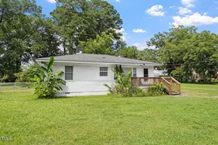 303 E Wayne St, Fremont, NC 27830 - Photo 1