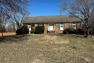 413 Montcrest Dr, Kernersville, NC 27284 - Photo 1