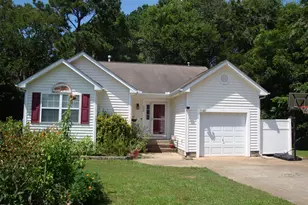 260 W Cornwallis St, Pittsboro, NC 27312 - Photo 1