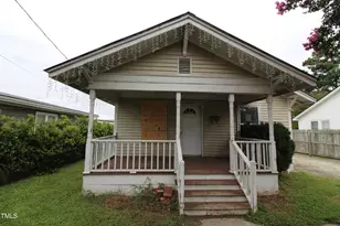 207 W Brocklyn St, Benson, NC 27504 - Photo 1