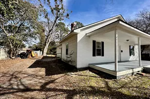 504 W Anderson St, Selma, NC 27576 - Photo 1