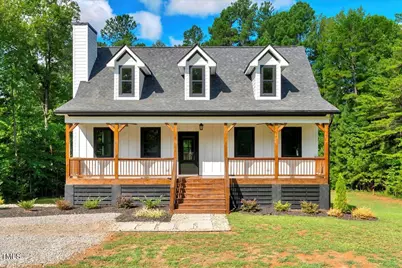 692 Port Drive, Henderson, NC 27537 - Photo 1