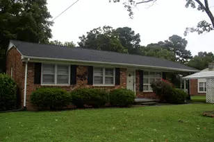 546 Sagefield Dr, Henderson, NC 27536 - Photo 1