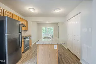 321 Cross Hill Ln, Holly Springs, NC 27540 - Photo 6