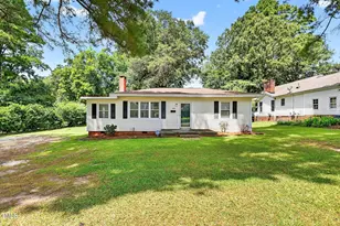 409 E Vance St, Fuquay-Varina, NC 27526 - Photo 1