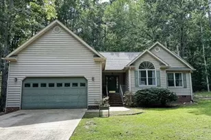 3276 Edinburgh Dr, Sanford, NC 27332 - Photo 1