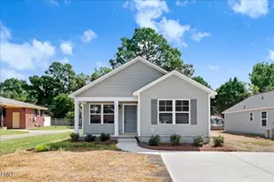 112 Martin Luther King Jr Blvd, Clinton, NC 28328 - Photo 1