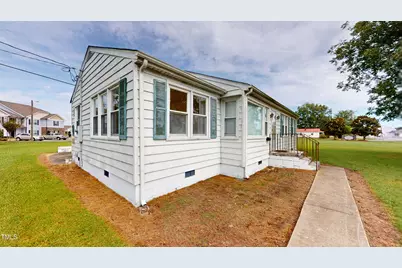 603 N Caswell Street, La Grange, NC 28551 - Photo 1