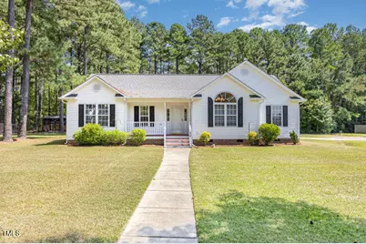 24 Bradford Street, Smithfield, NC 27577 - Photo 1