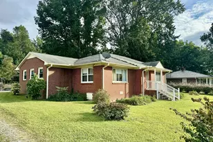 814 Frank St, Roxboro, NC 27573 - Photo 1