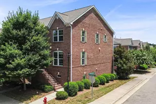 400 N Tunstall Ave, Apex, NC 27502 - Photo 1