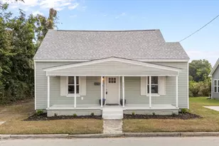 111 S 5th St, Smithfield, NC 27577 - Photo 1