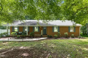 127 Shadowbrook Dr, Hillsborough, NC 27278 - Photo 1