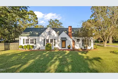 600 N Baker Street, Four Oaks, NC 27524 - Photo 1