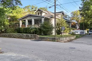 1105 S Chestnut St, Henderson, NC 27536 - Photo 1