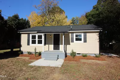 318 W Harnett Street, Benson, NC 27504 - Photo 1