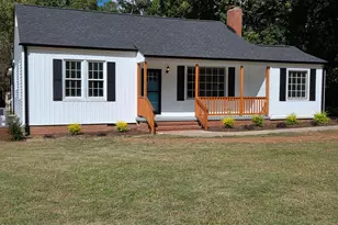 1530 Oakdale Cir, Henderson, NC 27536 - Photo 1