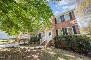 105 Queens Knoll Ct, Cary, NC 27513 - Photo 1