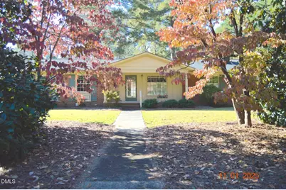 102 E Stevens Street, Smithfield, NC 27577 - Photo 1