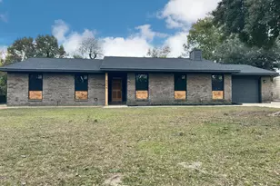 6859 Beaver Stone Rd, Fayetteville, NC 28314 - Photo 1