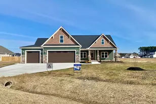 205 Rae Dr, Pikeville, NC 27863 - Photo 1