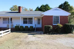 398 N Englewood Dr, Kenly, NC 27542 - Photo 1