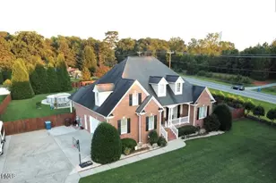 3098 Creek Point Rd, Graham, NC 27253 - Photo 1