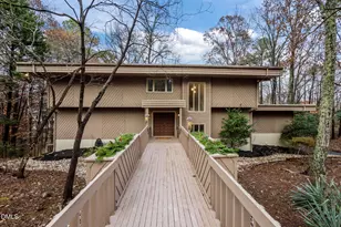 634 Kensington Dr, Chapel Hill, NC 27514 - Photo 1