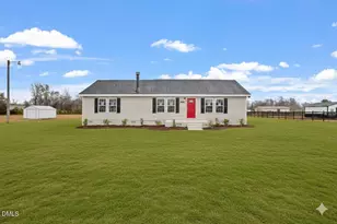 555 Lemont Dr, Raeford, NC 28376 - Photo 1