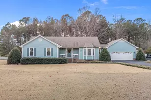 109 Pebble Dr, Clayton, NC 27520 - Photo 1