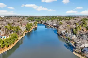 325 Glen Echo Ln, Cary, NC 27518 - Photo 1