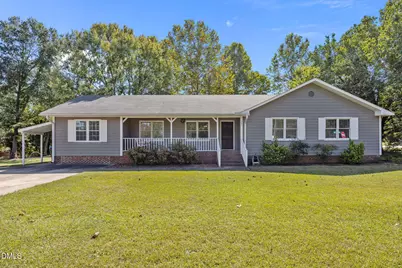 201 McLeod Avenue, Broadway, NC 27505 - Photo 1