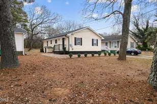 215 Wilmington Ave, Oxford, NC 27565 - Photo 1