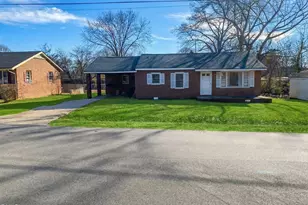 1808 S Clearview Dr, Henderson, NC 27536 - Photo 1