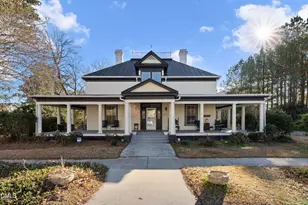 206 S Sycamore St, Fremont, NC 27830 - Photo 1