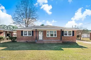 206 Herbert St, Goldsboro, NC 27530 - Photo 1