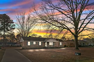 1104 Crestview Dr, Tarboro, NC 27886 - Photo 1