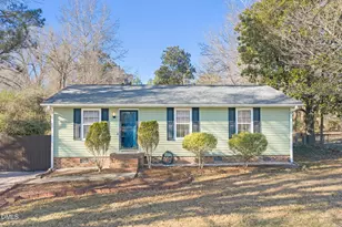 216 W Horton St, Zebulon, NC 27597 - Photo 1