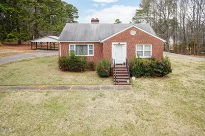 1204 Roanoke Avenue, Henderson, NC 27536 - Photo 1
