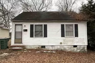 305 Broad St, Carrboro, NC 27510 - Photo 1