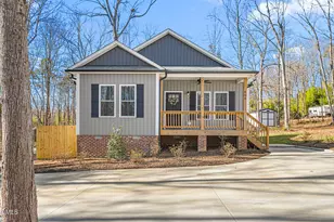 608 E Oakwood St, Mebane, NC 27302 - Photo 1