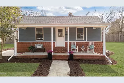 423 S Barbour Street, Clayton, NC 27520 - Photo 1