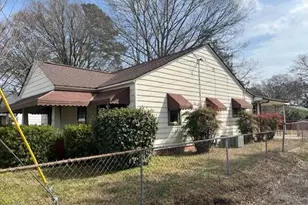 1111 Gaston St, Smithfield, NC 27577 - Photo 1