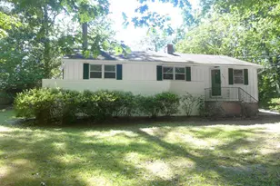 408 Hickory Dr, Chapel Hill, NC 27517 - Photo 1