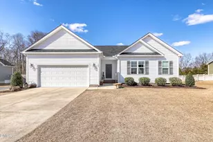 186 Southern Pl, Lillington, NC 27546 - Photo 1