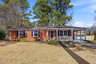 105 E Stevens St, Smithfield, NC 27577 - Photo 1