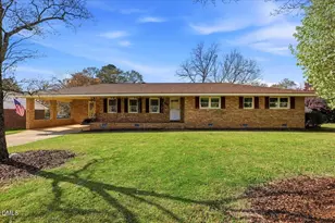 216 Crescent Dr, Clayton, NC 27520 - Photo 1