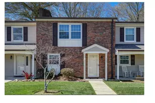 556 Isley Pl, Burlington, NC 27215 - Photo 1